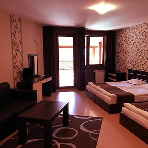 Kraliçe Yataklı Studio Odası