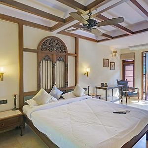 Heritage Premium