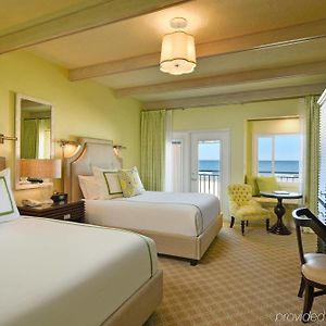 Superior Oceanfront Queen Room