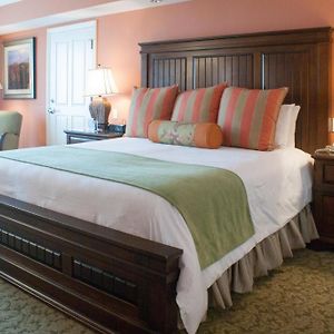 King or Queen Room Oceanfront