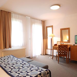 Camera standard con letto king size