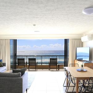 Deluxe Two-Bedroom Apartment