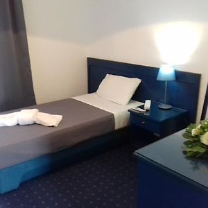Pokój z łóżkiem king-size