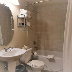 One-Bedroom View Suite