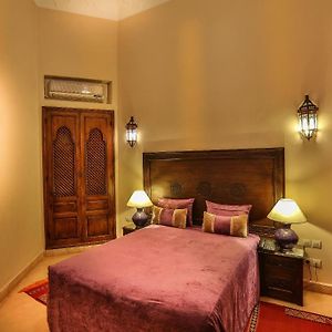 Chambre Standarde Lit Queen-Size