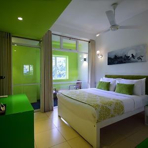 Thilhara Days Inn