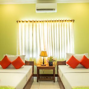 Twin Room Air-Conditioning
