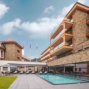 Mountain Spa Residences