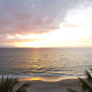 Deluxe Oceanfront Room