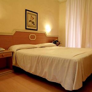 Camera con letto queen size