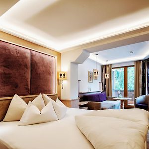Deluxe Zimmer mit Kingsize-Bett