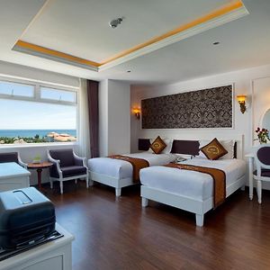 Deluxe Double or Twin Room Sea View