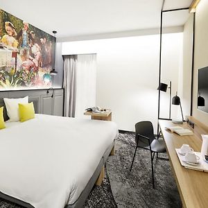 Classic Double Room City or Cathedral View