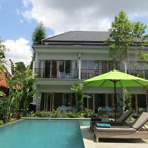 Recep Bungalow