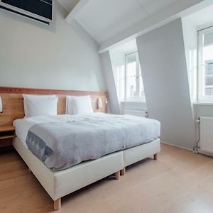Dreibettzimmer mit 2 Schlafzimmern