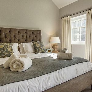 King Room Coach House