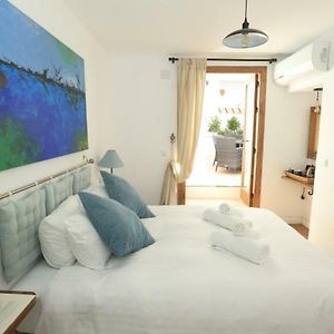 Private Bathroom Queen Room