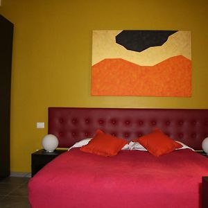 Camera con letto king size