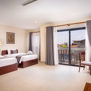Premier Deluxe Twin Room
