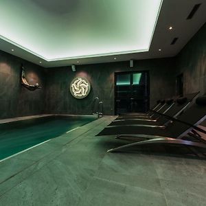 Barok Hotel And Apartments