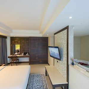 One Bedroom Suite Pool View