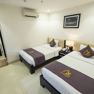 Deluxe Twin Room No Window