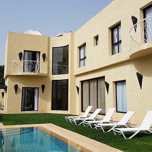 Villa Darfani
