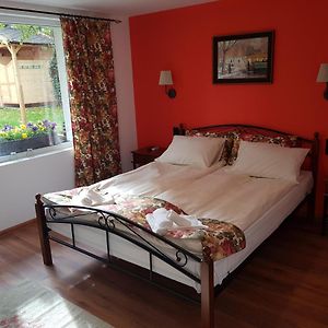 Deluxe Zimmer mit Kingsize-Bett