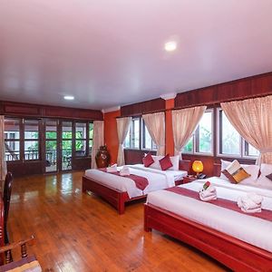 Deluxe Family Suite