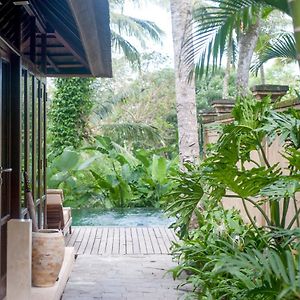 Pool One-Bedroom Villa