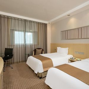 Deluxe Wing Twin Room