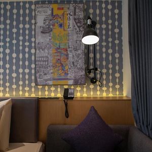 CityNote Deluxe Twin Room