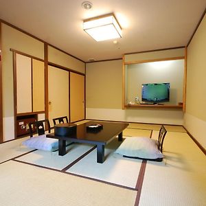 Japanese-Style Room