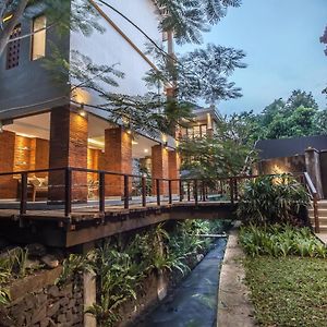 Merak Village By Prasi