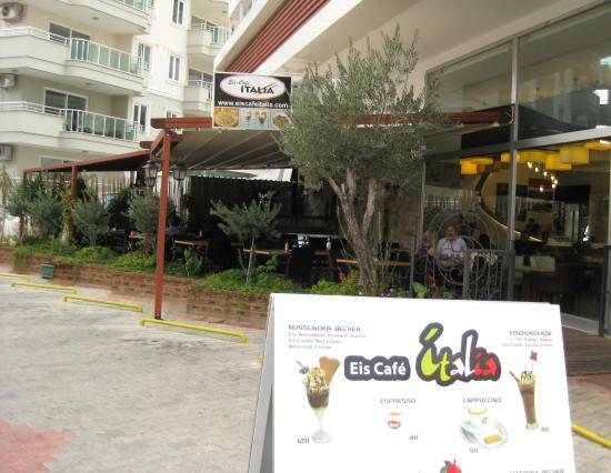 Eis Cafe Italia