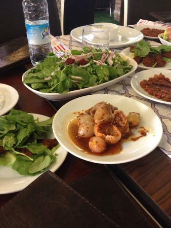 Lalezar Restaurant Cafe