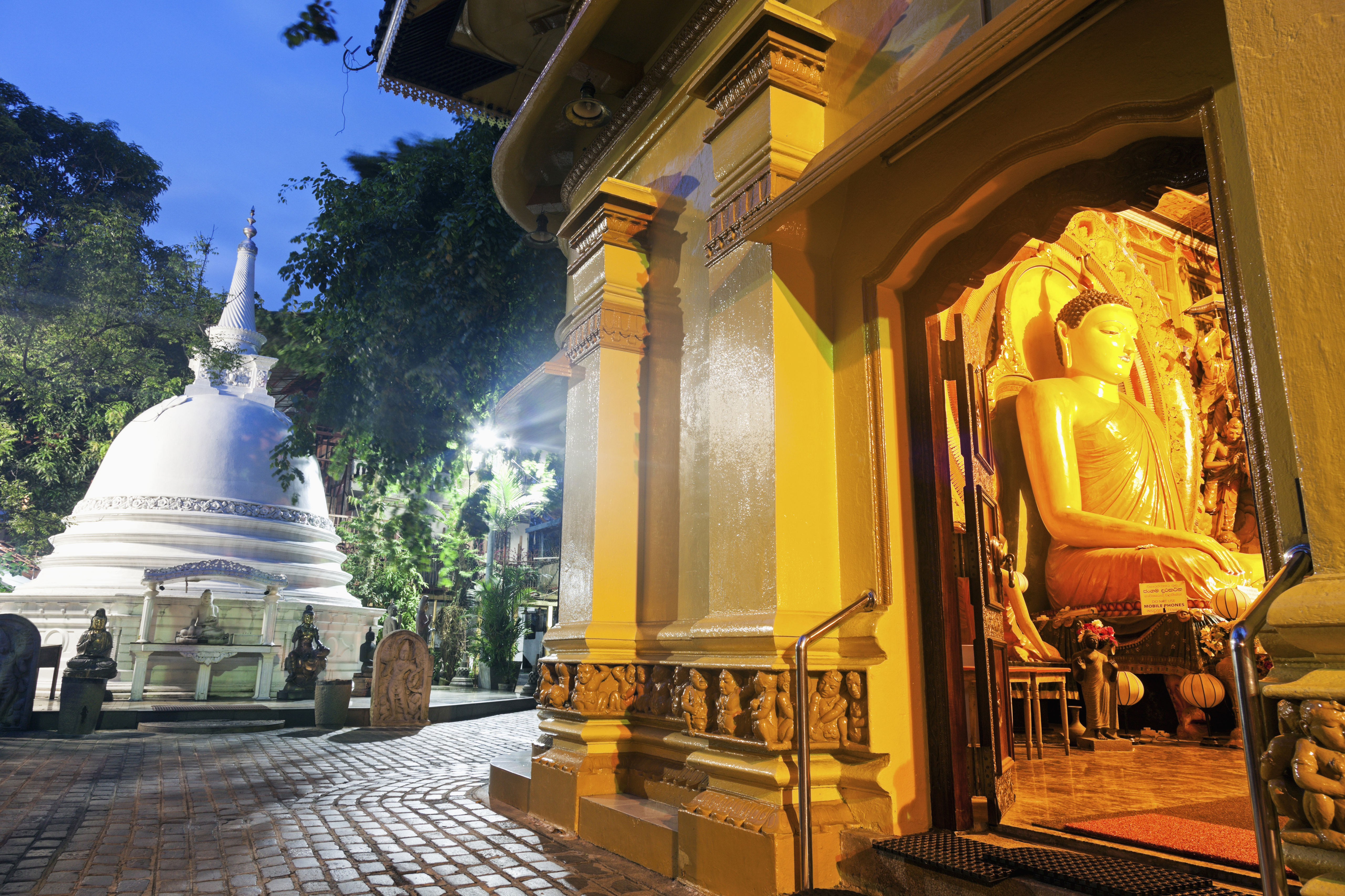 Gangaramaya Temple