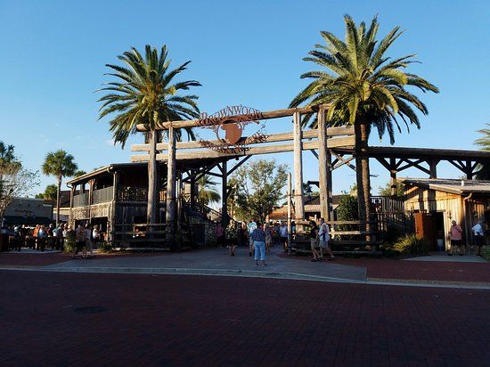 Brownwood Paddock Square