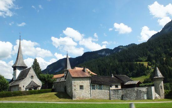 Église Romane de Rougemont