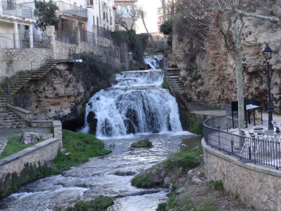 Cascadas Del Rio Cifuentes