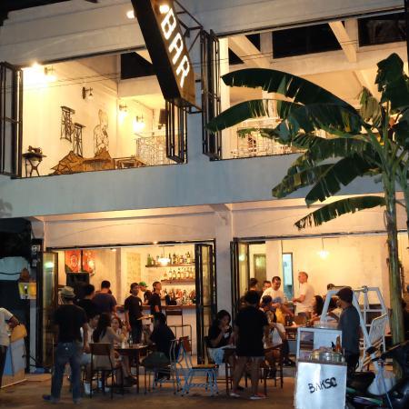 BAR di Bali