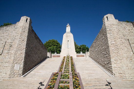 le Monument à la Victoire et aux Soldats de Verdun