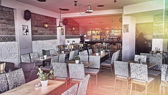 BeerRaki Cafe-Bar Restaurant