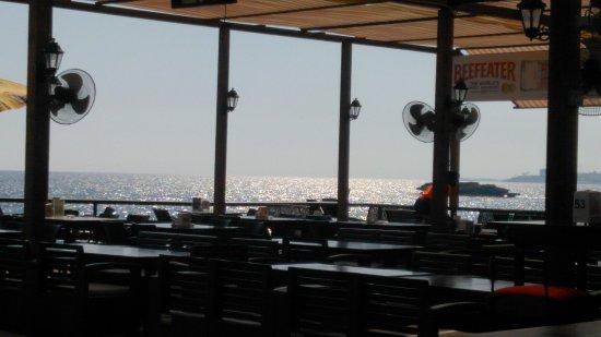 Bora Bora Beach Bar & Pizzeria