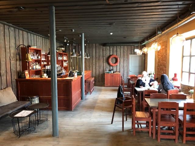 Kapteni Korts & Resto