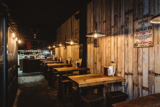 Longhorns Barbecue Smokehouse