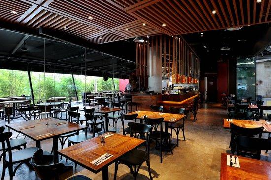 District 10 Restaurant and Bar