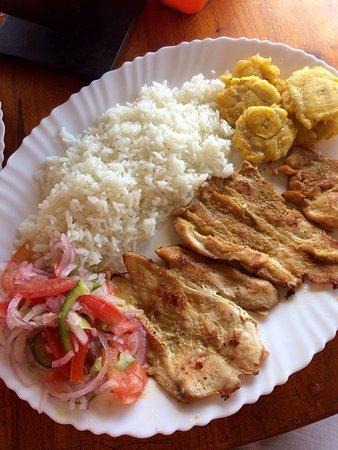 Cabaña Comedor Charito