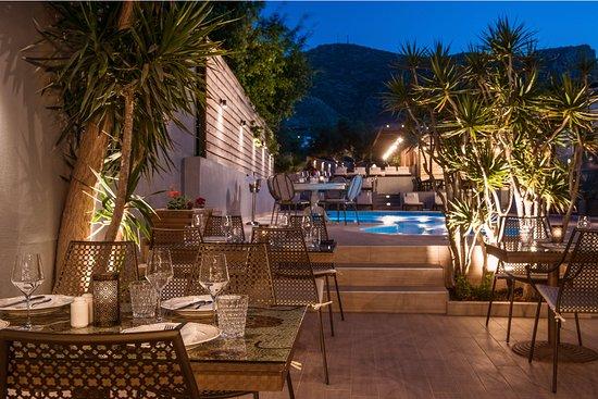 Indigo Bar & Restaurant