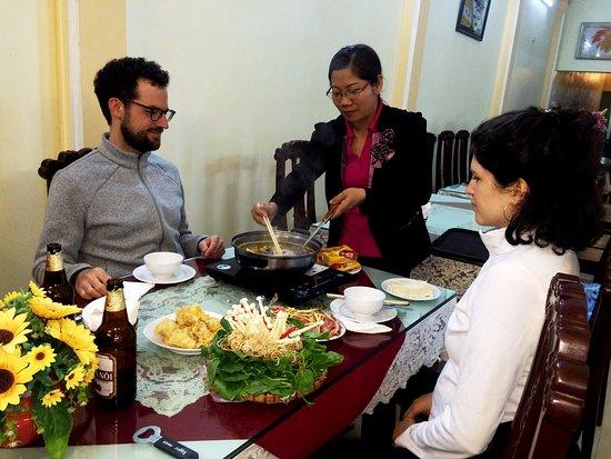 Hoa Luan Restaurant Hostel